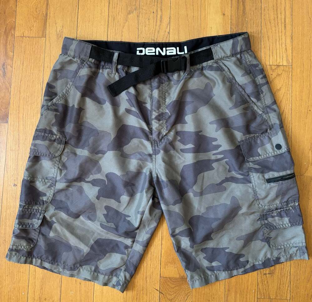 Denali Men's Camo Cargo Hybrid Performance Shorts with Built-in Belt Size 40